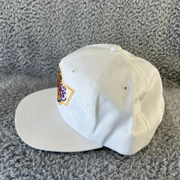 Vintage Los Angeles Lakers Hat White Snapback Patch 80s World Champions Patch - Picture 3 of 10